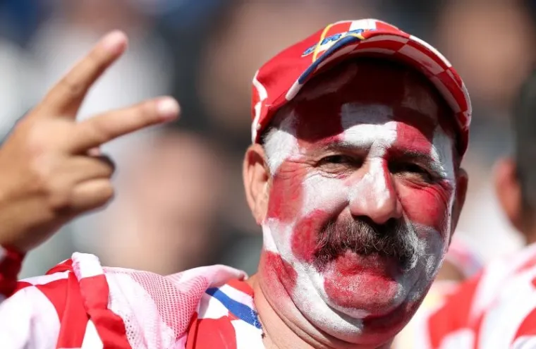LUDILO NA TRIBINAMA: Pogledajte atmosferu koju su stvorili hrvatski navijači