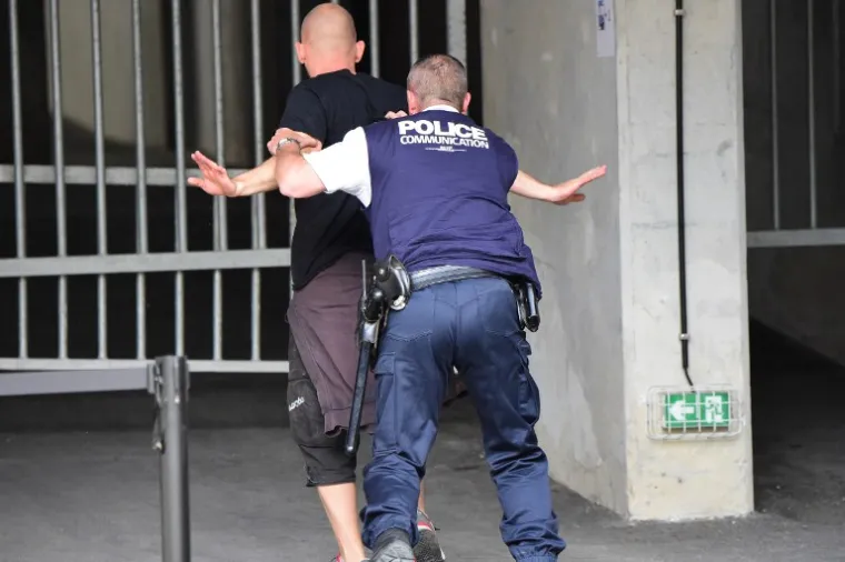 NEREDI U MARSEILLEU: Nikome nije jasno zašto su se potukli mađarski i islandski navijači