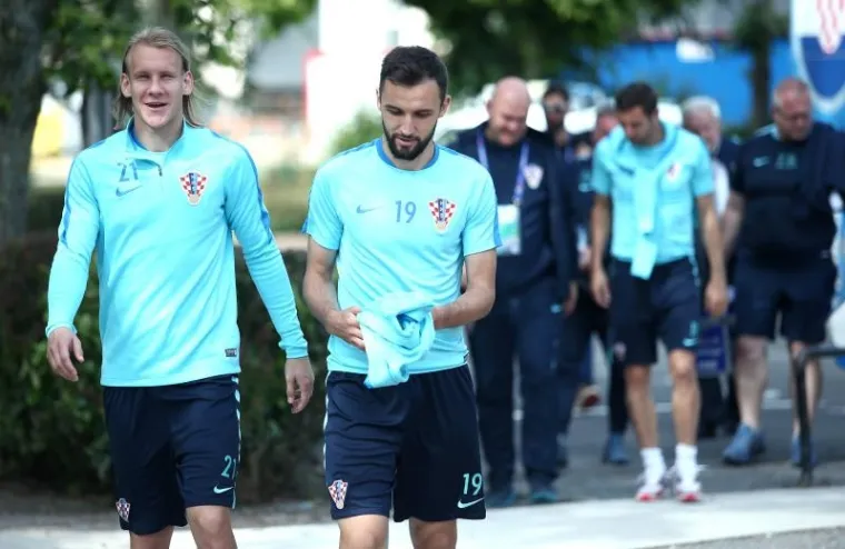 UIGRALI SE: Pogledajte detalje s treninga na stadionu Parc de Loisirs
