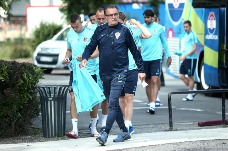 UIGRALI SE: Pogledajte detalje s treninga na stadionu Parc de Loisirs