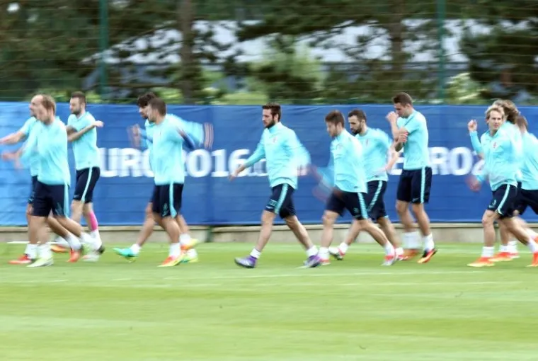 UIGRALI SE: Pogledajte detalje s treninga na stadionu Parc de Loisirs