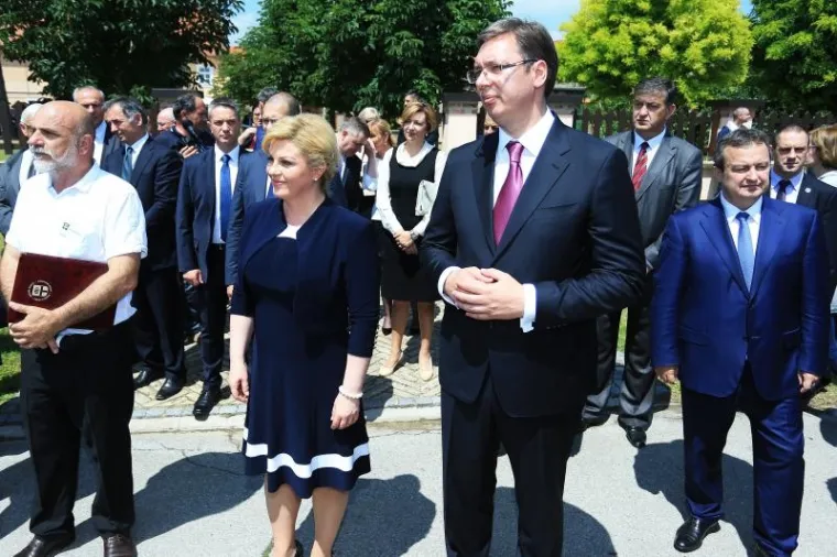 POVIJESNI SUSRET: Kolinda Grabar-Kitarović i Aleksandar Vučić u Dalju