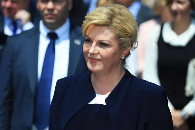 POVIJESNI SUSRET: Kolinda Grabar-Kitarović i Aleksandar Vučić u Dalju