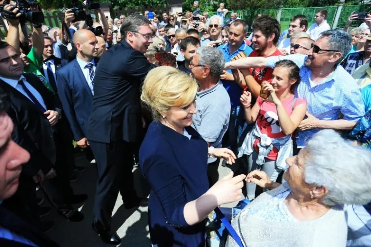 POVIJESNI SUSRET: Kolinda Grabar-Kitarović i Aleksandar Vučić u Dalju