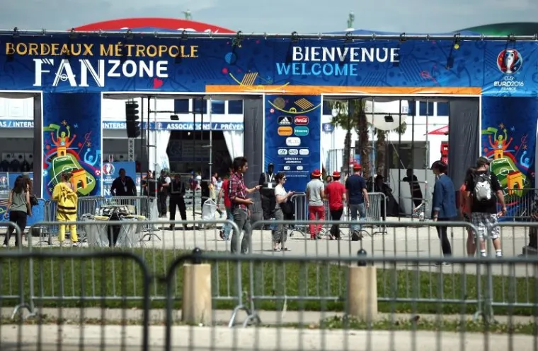 UOČI VELIKOG OKR&Scaron;AJA: Hrvatski i &scaron;panjolski navijači se zabavljaju na ulicama Bordeauxa