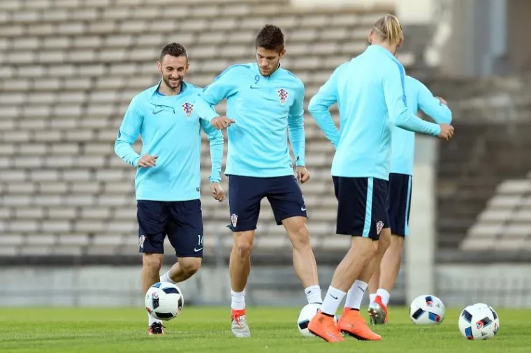 LO&Scaron;A VIJEST S POSLJEDNJEG TRENINGA: Bez Mandžukića na &Scaron;panjolce, Modrić promatrao suigrače sa strane