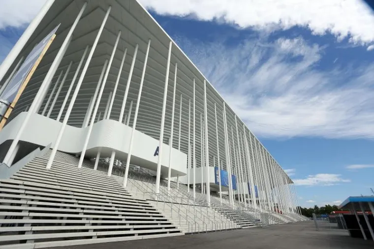 KI&Scaron;A NAPRAVILA PROBLEME: Travnjak na stadionu u Bordeauxu u prilično je lo&scaron;em stanju