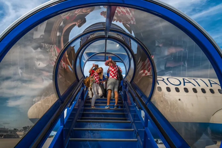 FOTOGALERIJA: Atmosfera s jutrošnjeg charter leta Croatia Airlinesa s hrvatskim navijačima