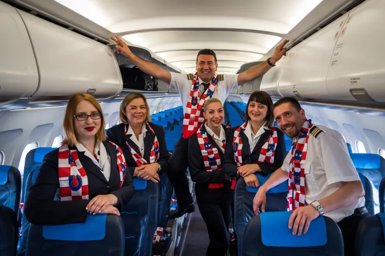 FOTOGALERIJA: Atmosfera s jutrošnjeg charter leta Croatia Airlinesa s hrvatskim navijačima