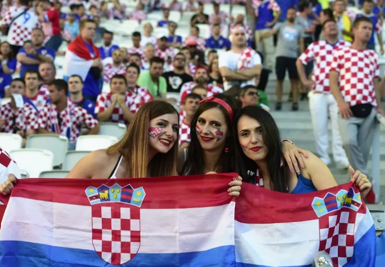 JEDNU POBJEDU SMO VEĆ OSIGURALI: Hrvatske ljepotice na tribinama u potpunosti zasjenile Španjolke