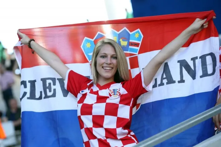 JEDNU POBJEDU SMO VEĆ OSIGURALI: Hrvatske ljepotice na tribinama u potpunosti zasjenile Španjolke