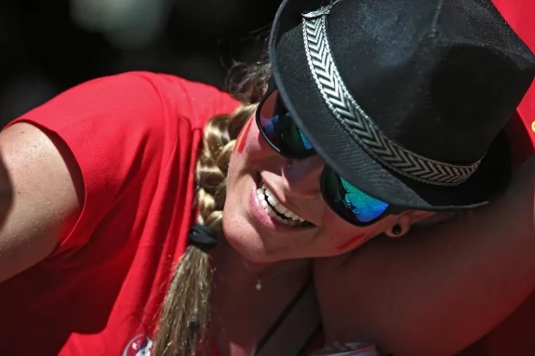 LUDNICA U BOREAUXU: Osjetite atmosferu u među hrvatskim i &scaron;panjolskim navijačima