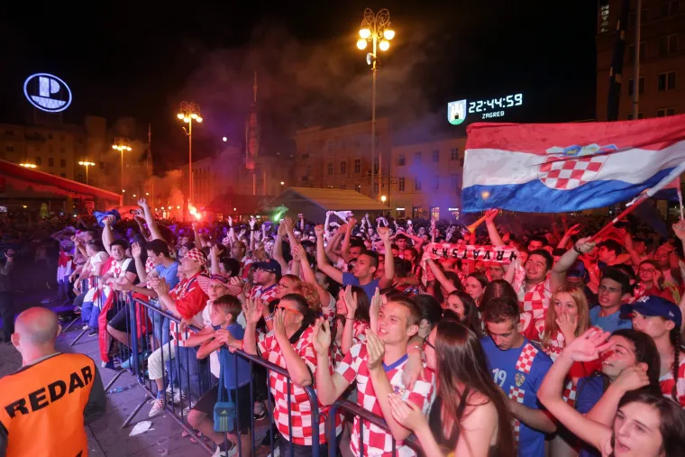 Navijači slave pobjedu