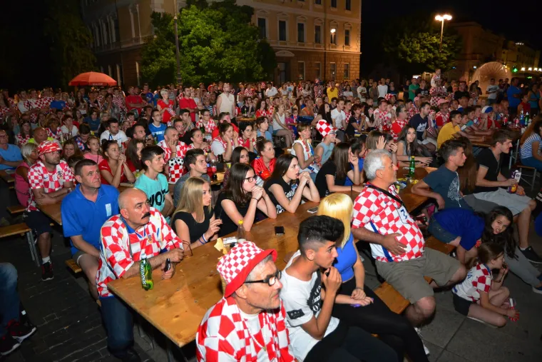 Navijači slave pobjedu