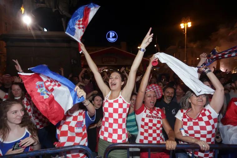 Navijači slave pobjedu