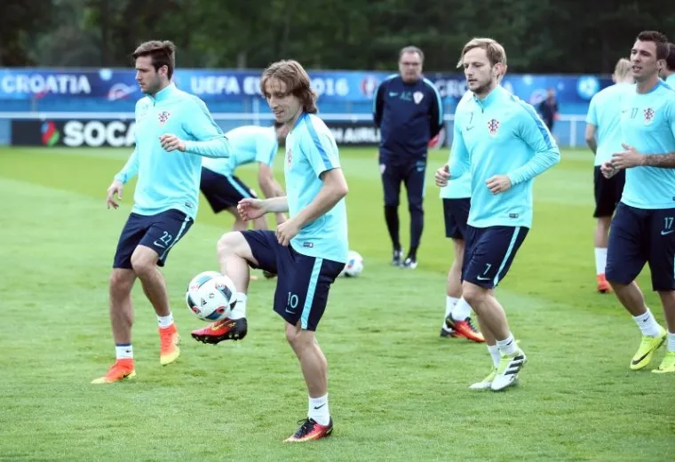 Vatreni odradili posljednji trening prije puta na utakmicu s Portugalom