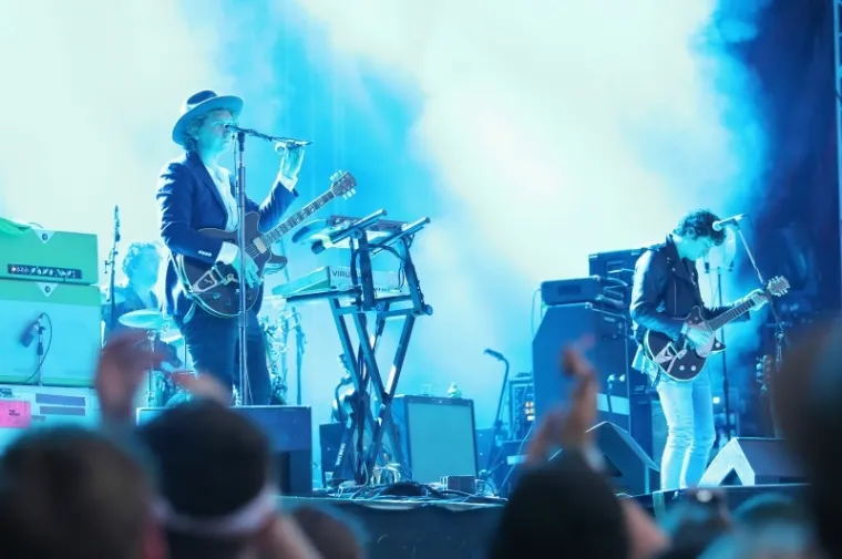 Posljednjeg dana festivala među ostalima su nastupili Wilco, jedan od najvažnijih bendova alter i indie rock scene.