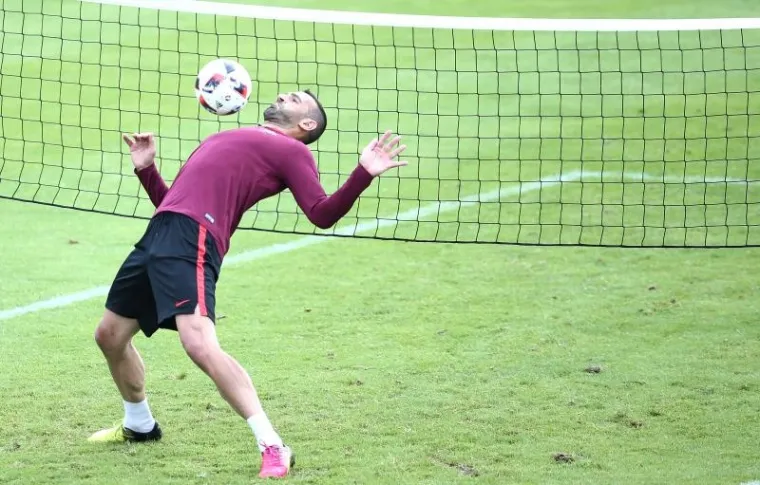 Portugal je odradio posljednji trening u svoojj baz uoči Hrvatske. Na njemu je bio i Dinamov vratar Eduardo.