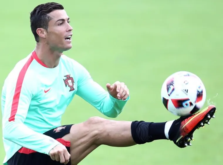 PORTUGALCI I RONALDO NABRIJANI NA HRVATSKU: Ovako je izgledao njihov trening prije puta u Lens