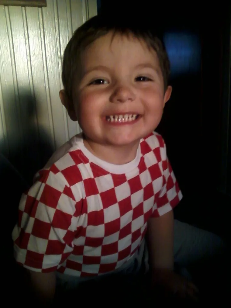 I dok čitavu Hrvatsku trese navijačka groznica zbog nastupa Vatrenih protiv Portugala u osmini finala Eura, mail nam je zatrpan ludim fotkama čitatelja Net.hr-a.