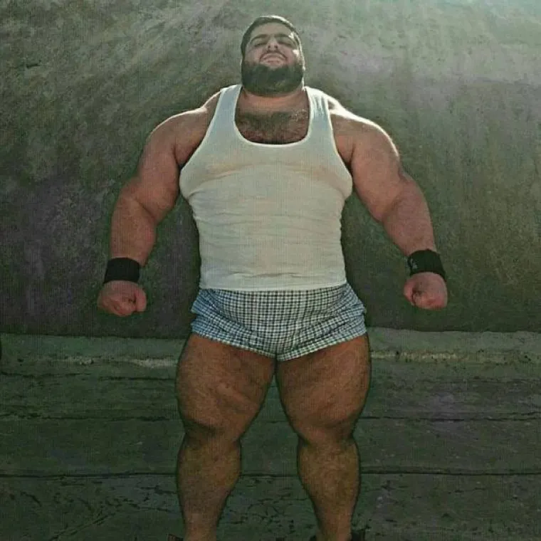 IRANSKI HULK IMA 155 KG! Izgleda poput superjunaka, nije nit' čudo da je postao hit