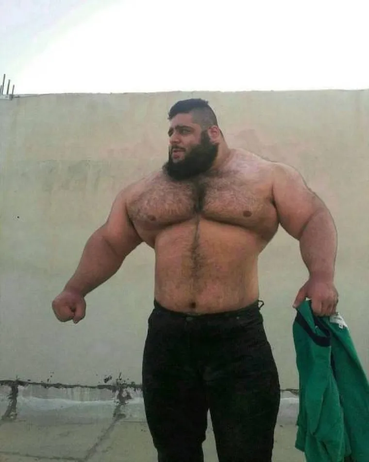 IRANSKI HULK IMA 155 KG! Izgleda poput superjunaka, nije nit' čudo da je postao hit