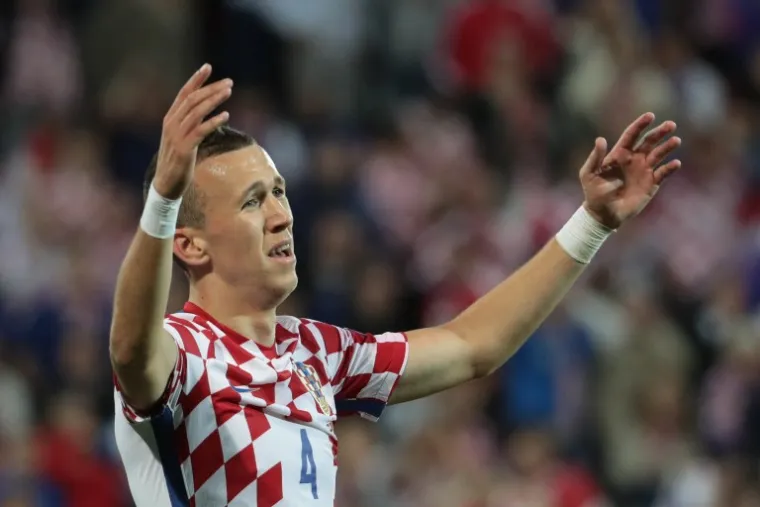 OČAJ NA LICIMA JUNAKA: Vatreni su bili neutje&scaron;ni poslije nesretnog poraza