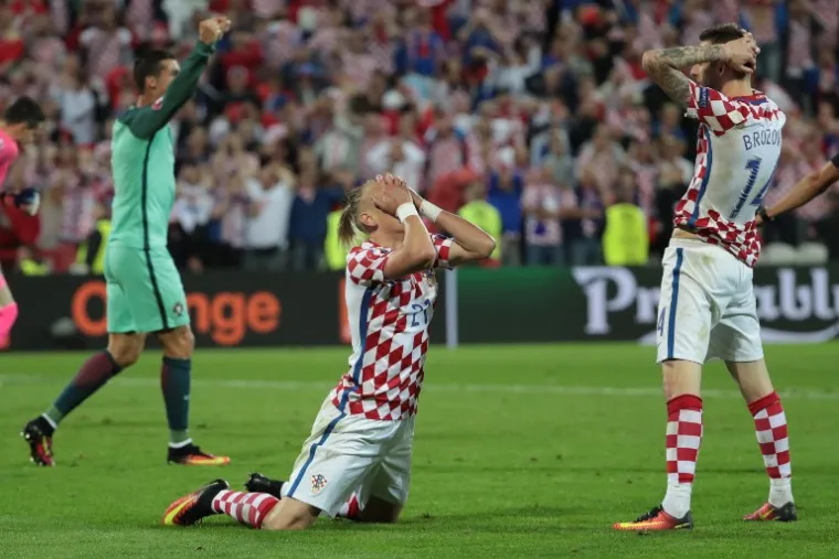 OČAJ NA LICIMA JUNAKA: Vatreni su bili neutje&scaron;ni poslije nesretnog poraza