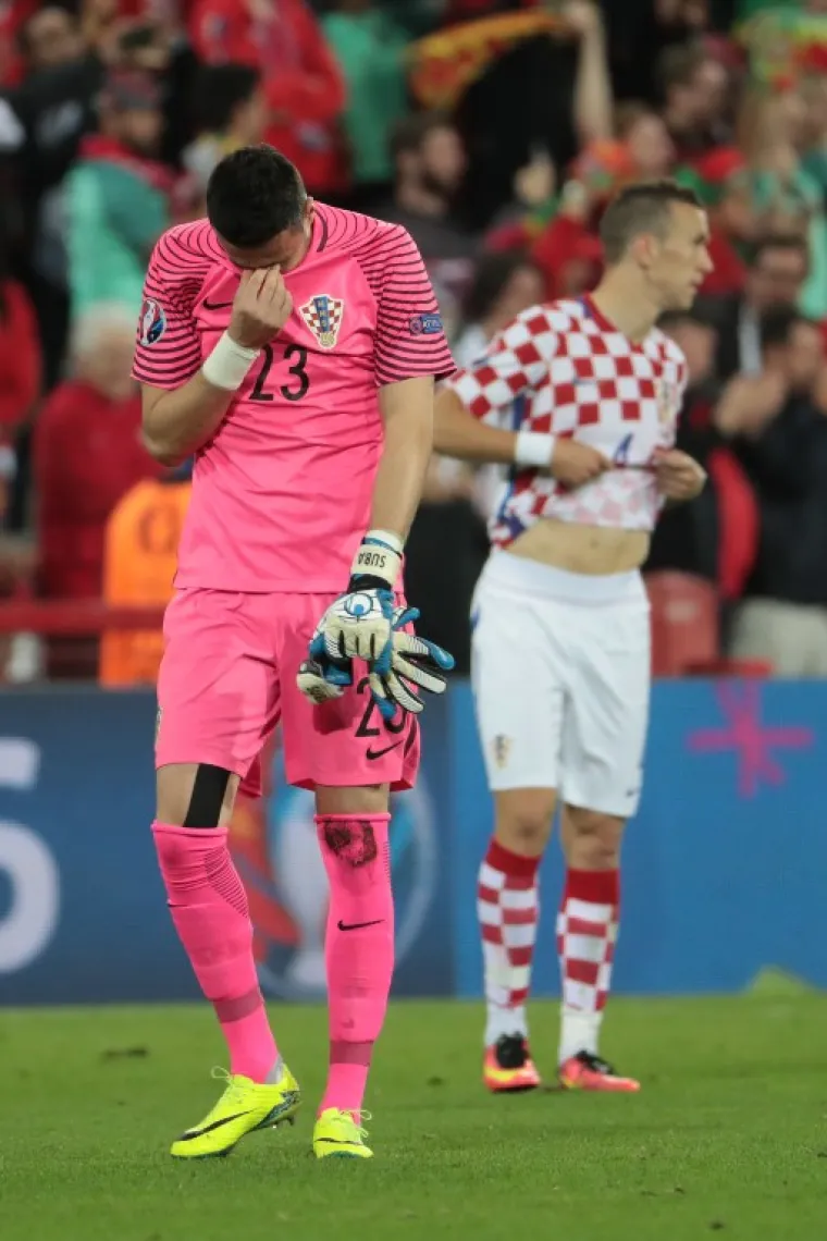 OČAJ NA LICIMA JUNAKA: Vatreni su bili neutje&scaron;ni poslije nesretnog poraza