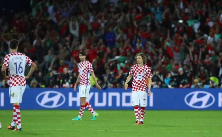 OČAJ NA LICIMA JUNAKA: Vatreni su bili neutje&scaron;ni poslije nesretnog poraza