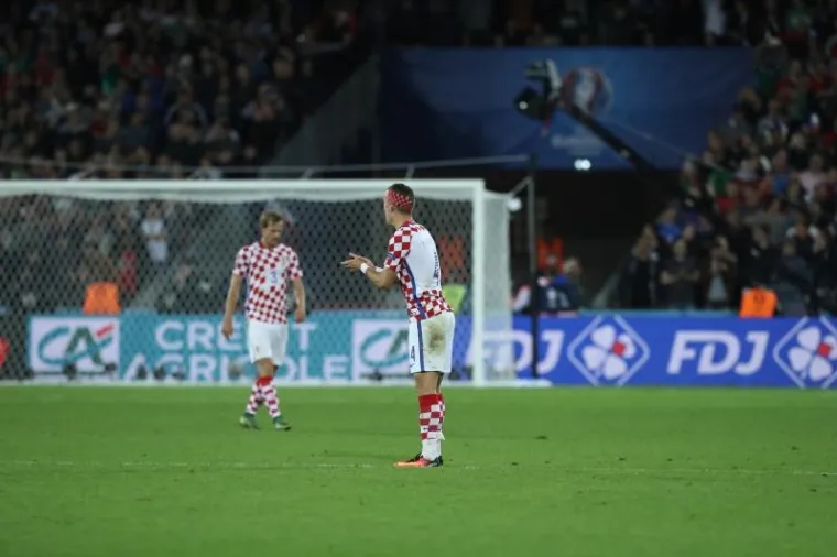 OČAJ NA LICIMA JUNAKA: Vatreni su bili neutje&scaron;ni poslije nesretnog poraza