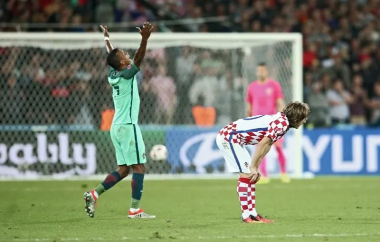 OČAJ NA LICIMA JUNAKA: Vatreni su bili neutje&scaron;ni poslije nesretnog poraza