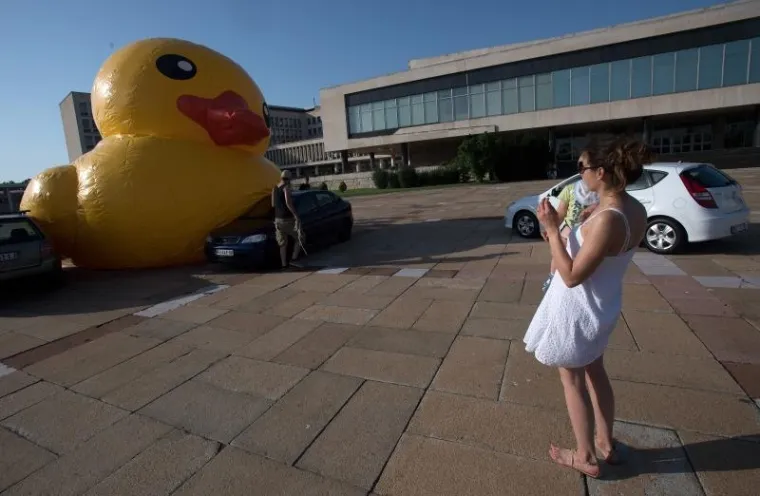 VELIKI PROSVJED GRAĐANA: Ne da(vi)mo Beograd!