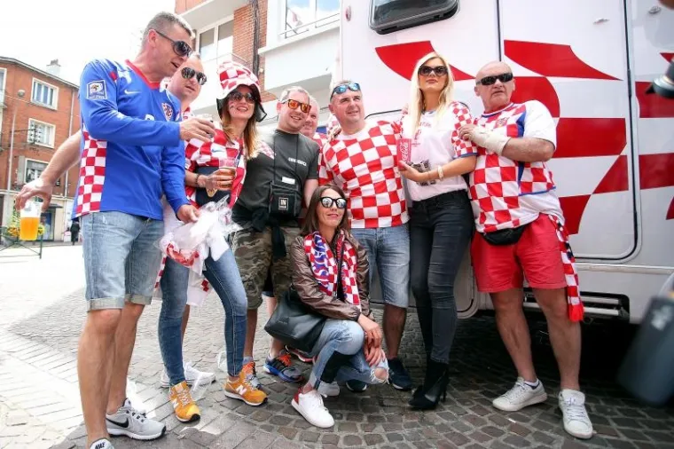 VATRENO LUDILO KAD KRENE, ONDA POČINJE &Scaron;OU: Hrvatska invazija u Lensu