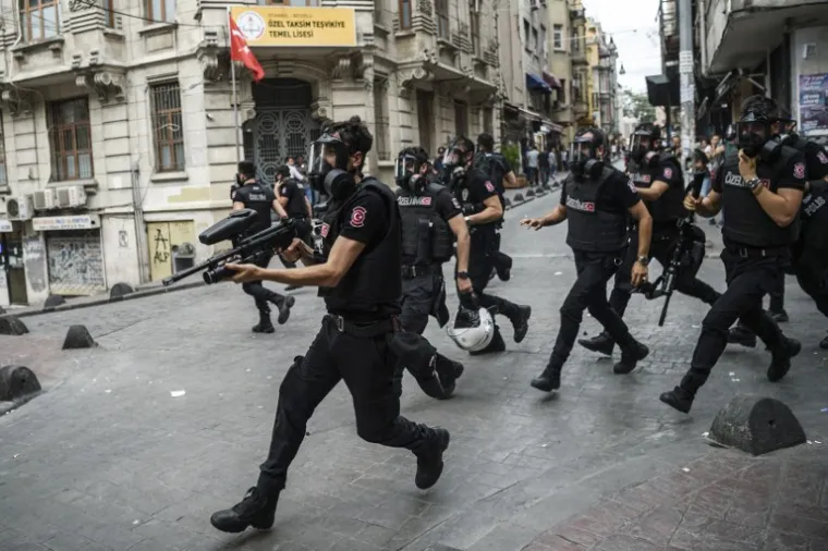 Turska policija napala sudionike Gay Pridea