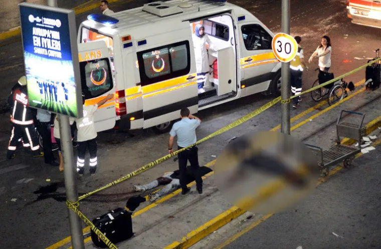 TERORISTIČKI NAPAD U ISTANBULU: Eksplozije i pucnjava u zračnoj luci, najmanje 28 ubijenih