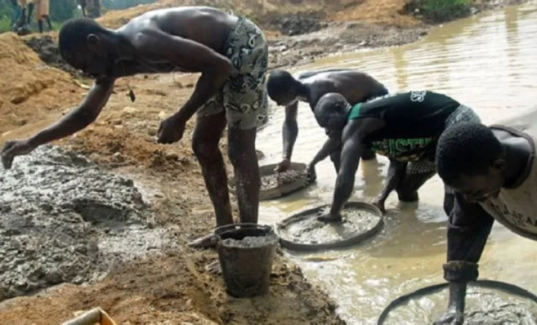 GROZNO VAM JE NA POSLU? Pogledajte na kakvim su sve poslovima zaglavili drugi, možda se predomislite