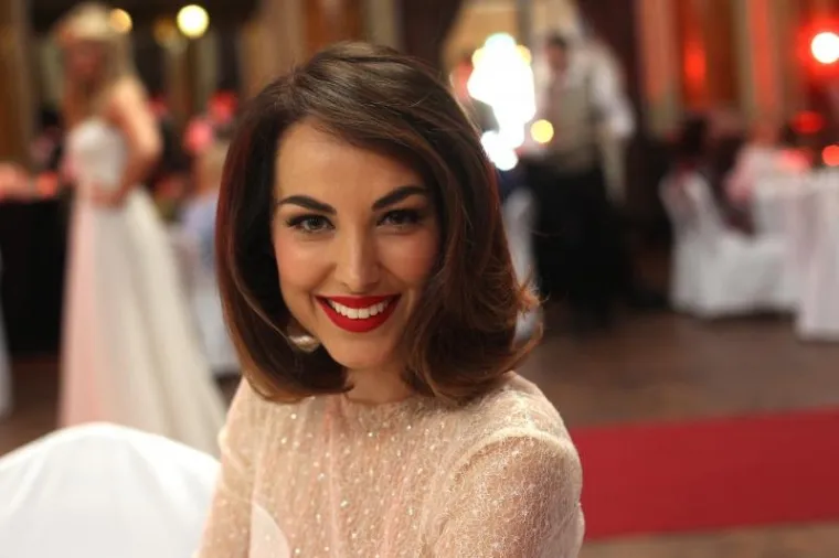 LANA JURČEVIĆ, NATALI, RENATA SOPEK... Pogledajte kako poznate i lijepe dame izgledaju u vjenčanicama Matije Vujice