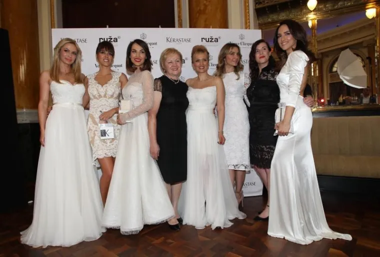 LANA JURČEVIĆ, NATALI, RENATA SOPEK... Pogledajte kako poznate i lijepe dame izgledaju u vjenčanicama Matije Vujice