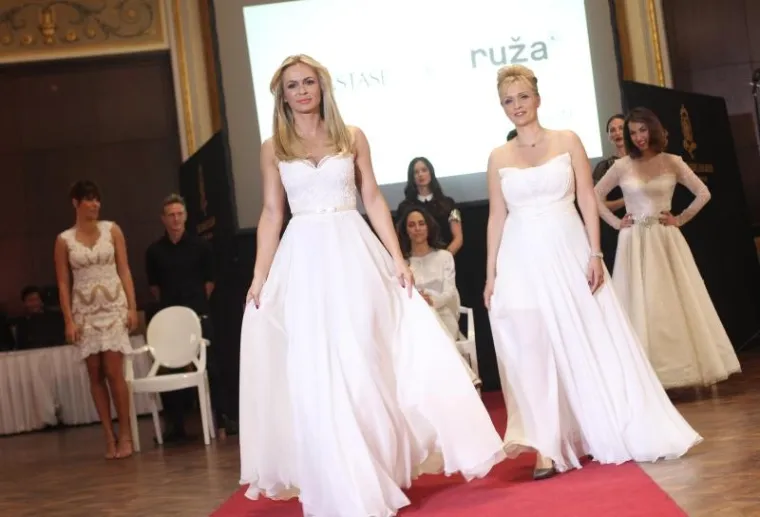 LANA JURČEVIĆ, NATALI, RENATA SOPEK... Pogledajte kako poznate i lijepe dame izgledaju u vjenčanicama Matije Vujice