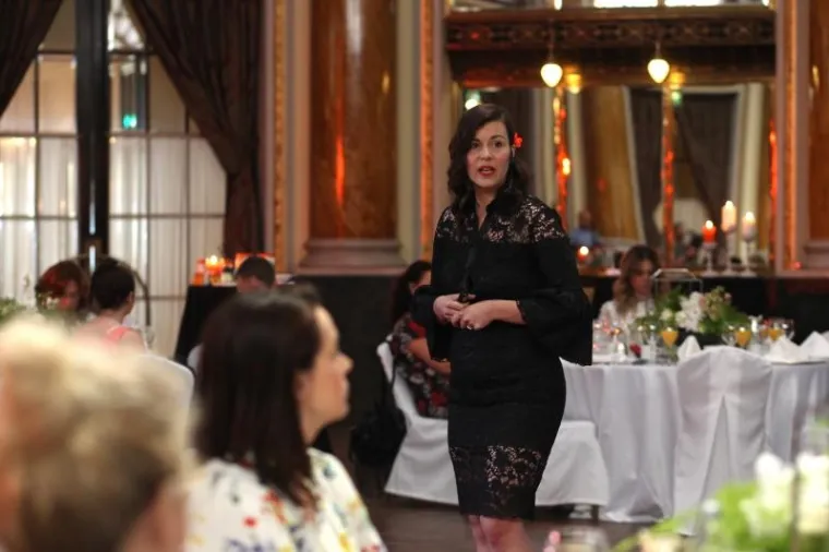 LANA JURČEVIĆ, NATALI, RENATA SOPEK... Pogledajte kako poznate i lijepe dame izgledaju u vjenčanicama Matije Vujice