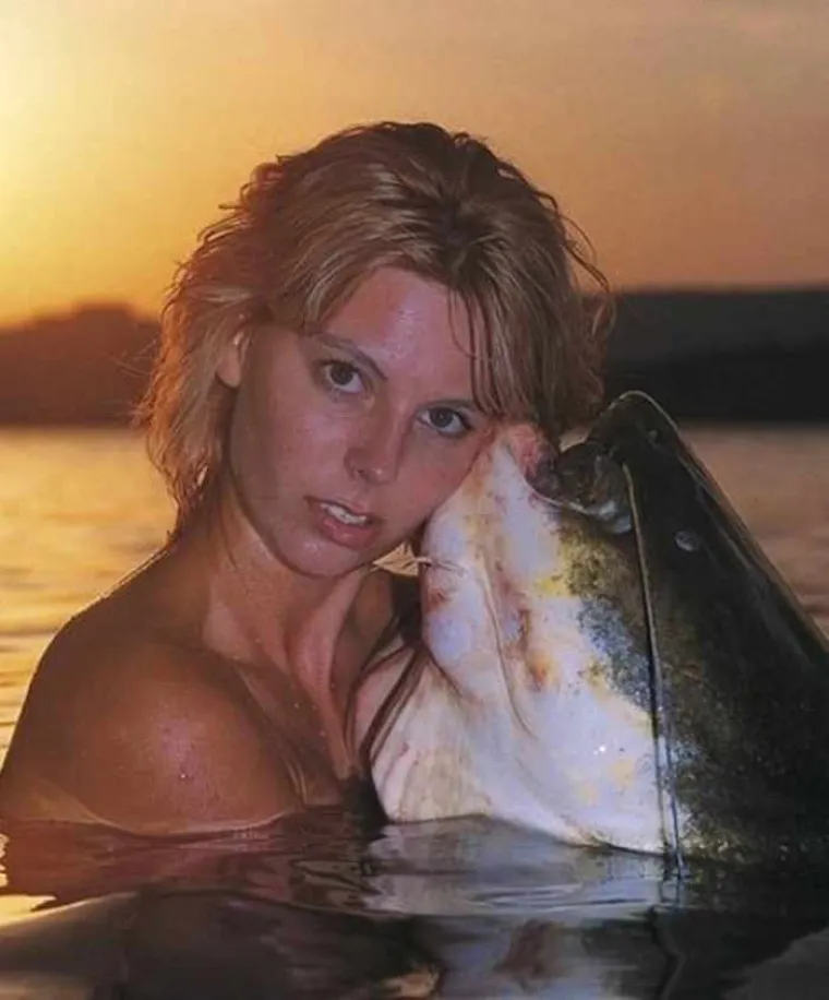 BISTE LI S NJIMA SEKS NA BRZAKA ILI VEZU? Njihovi poku&scaron;aji seksi profila ostavljaju bez riječi