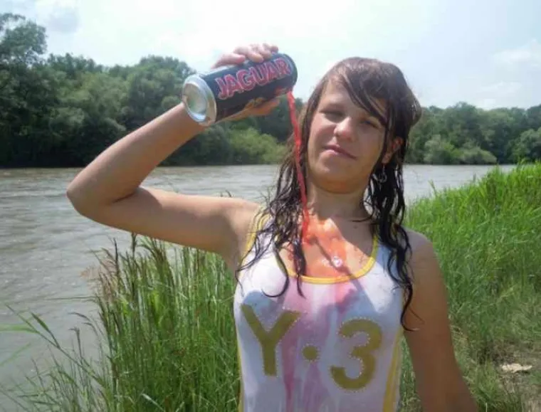 BISTE LI S NJIMA SEKS NA BRZAKA ILI VEZU? Njihovi poku&scaron;aji seksi profila ostavljaju bez riječi