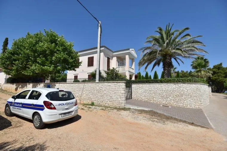 RAKITIĆ NAPUSTIO UGLJAN U PRATNJI ZA&Scaron;TITARA: u tijeku je policijska istraga za počiniteljem