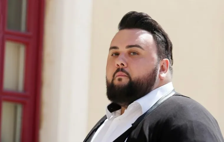 Uvijek &scaron;armantan Jacques pokazao je i urednu frizuru i stručno pod&scaron;i&scaron;anu bradu