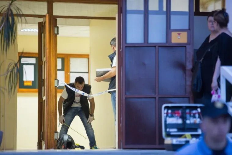 STRAVIČNO UBOJSTVO U RIJECI: Upucao susjeda u ulazu u neboder