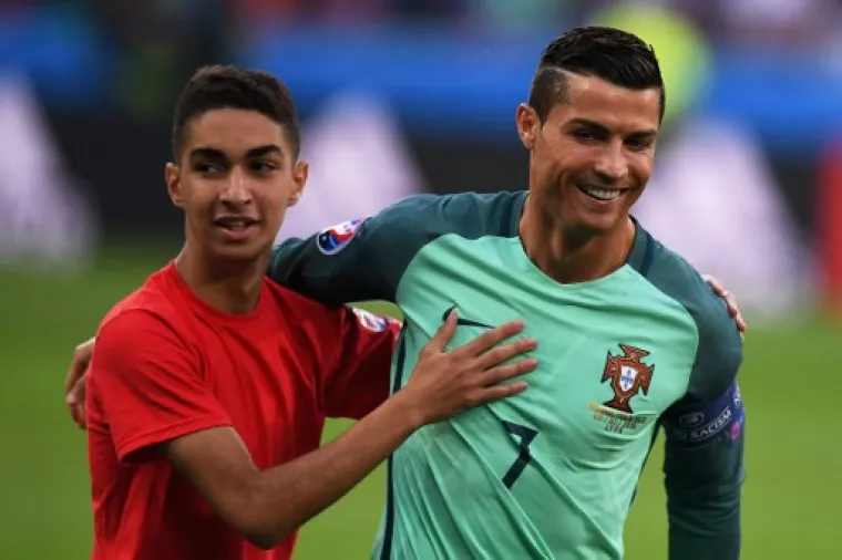 LUDA NOGOMETNA NOĆ: Ovako je to izgledalo u spektakularnom sudaru Portugala i Walesa