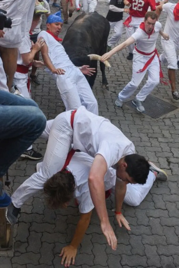 NAJKRVAVIJA TRADICIJA SVIJETA: Nisu ba&scaron; svi uspjeli pobjeći rogovima bikova u Pamploni...