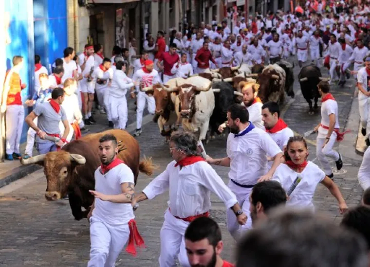 NAJKRVAVIJA TRADICIJA SVIJETA: Nisu ba&scaron; svi uspjeli pobjeći rogovima bikova u Pamploni...