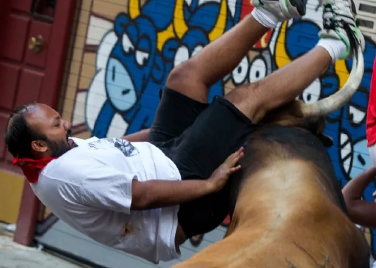 NAJKRVAVIJA TRADICIJA SVIJETA: Nisu ba&scaron; svi uspjeli pobjeći rogovima bikova u Pamploni...